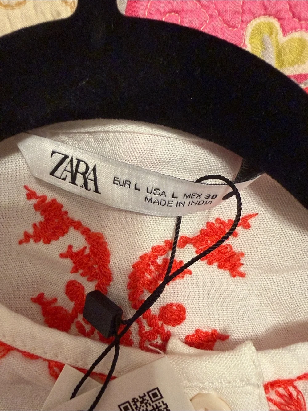 Zara White Blouse with Bright Red Embroidery - Picture 4 of 7